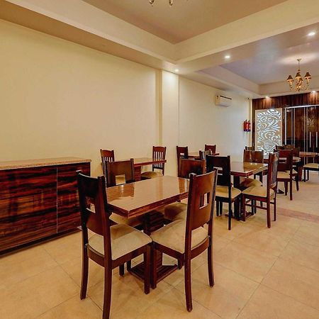 Townhouse Golden King Hotel New Delhi Bagian luar foto