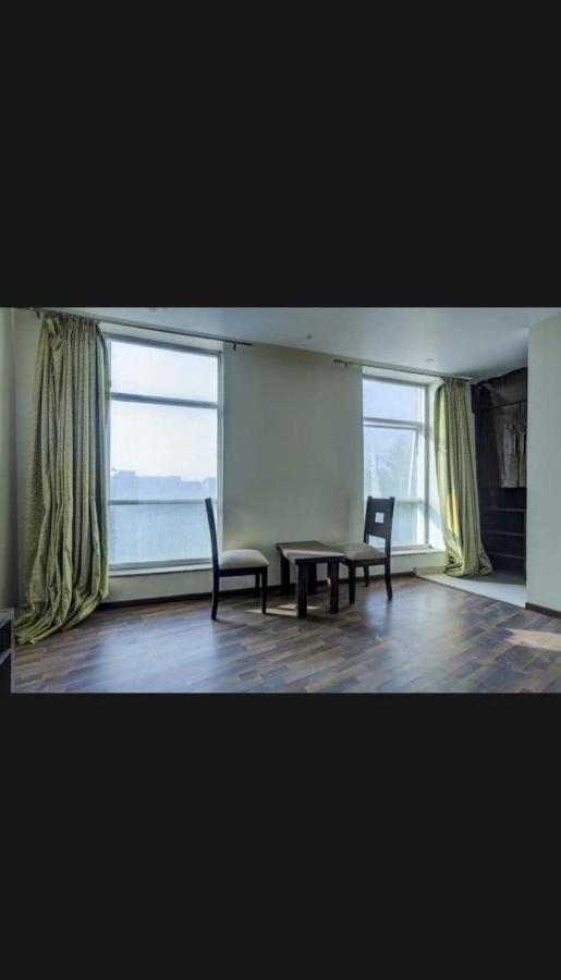 Townhouse Golden King Hotel New Delhi Bagian luar foto