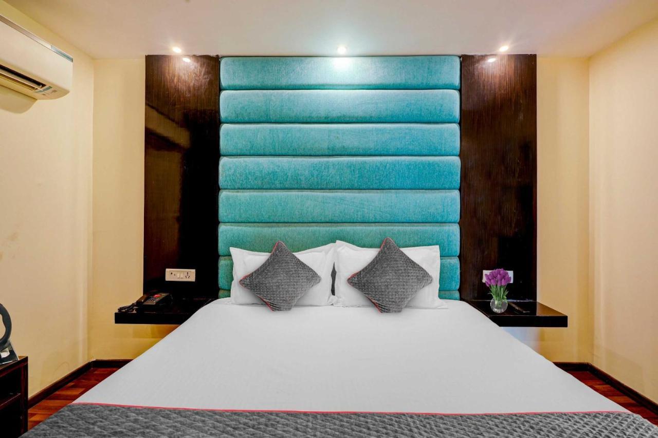 Townhouse Golden King Hotel New Delhi Bagian luar foto