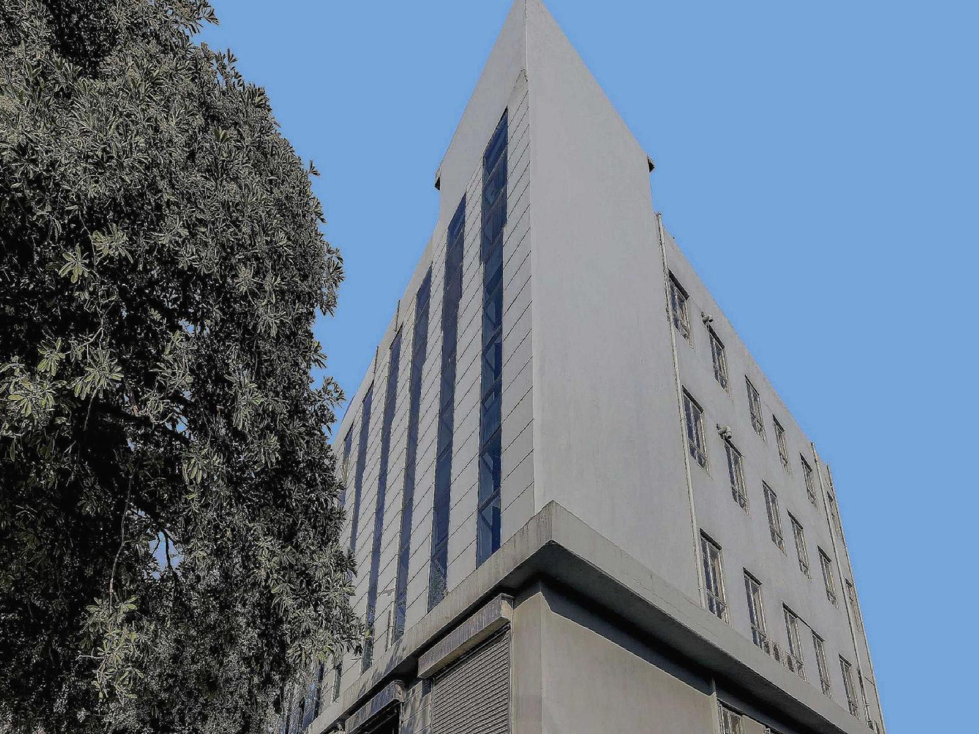 Townhouse Golden King Hotel New Delhi Bagian luar foto